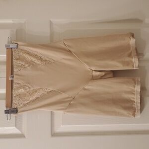 MAIDENFORM HIGH WAIST THIGH SLIMMER SHAPEWEAR, Beige, Medium